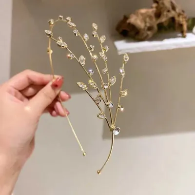 Beautiful Rhinestone Leaf Design Headband 